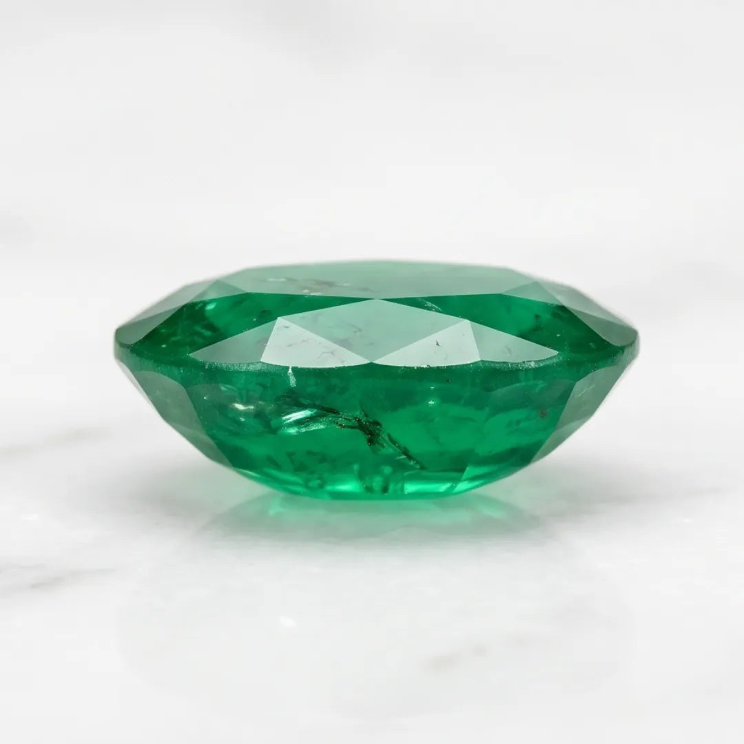 Natural Emerald (Zamrud) 5.90 Carat Certified Green Gemstone