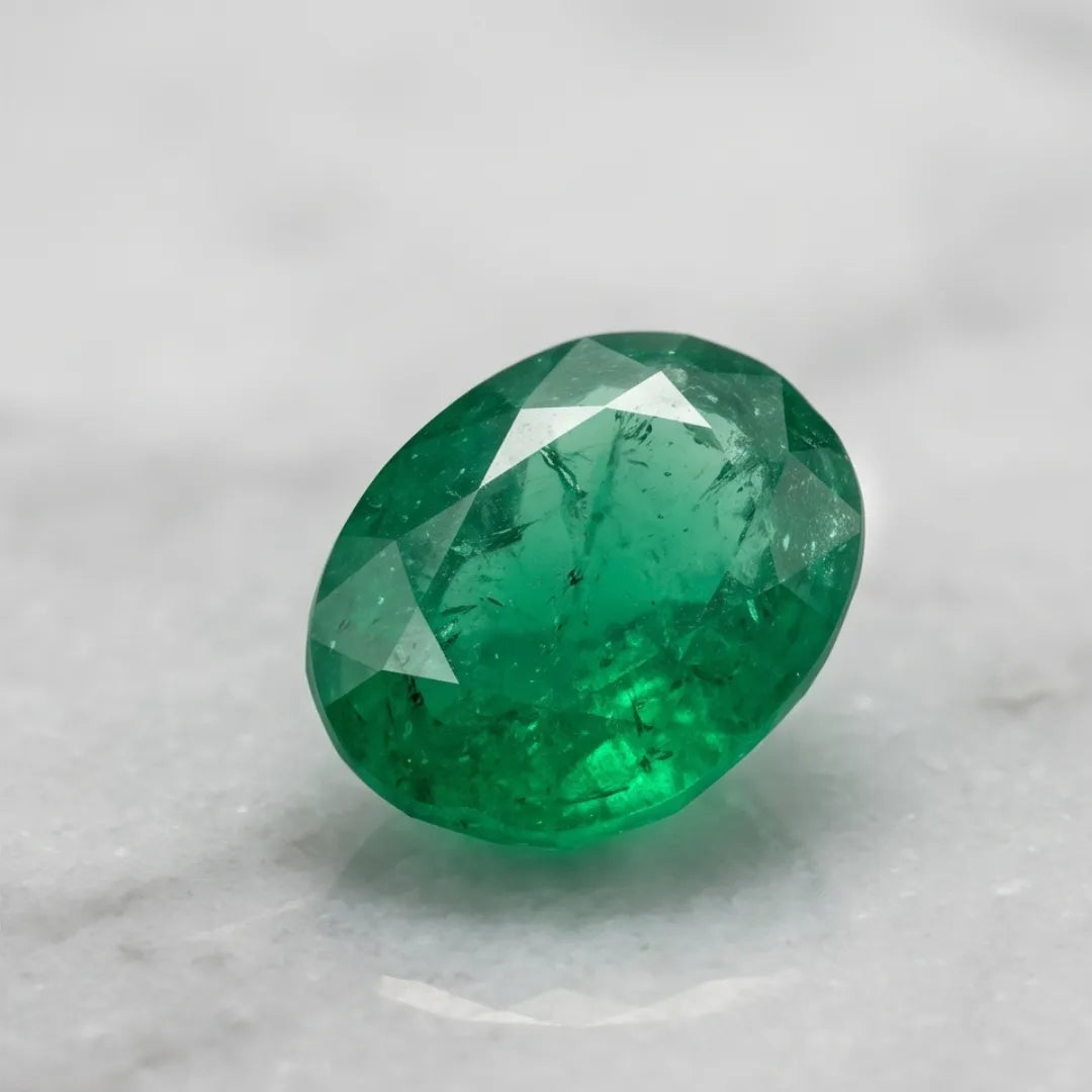 Natural Emerald (Zamrud) 7.5 Carat Certified Green Gemstone