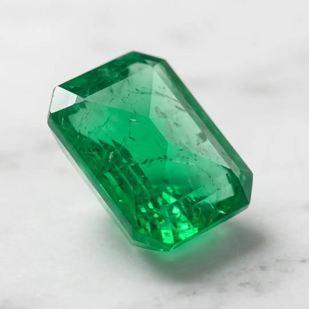 Natural Emerald (Zamrud) 7.45 Carat Certified Green Gemstone