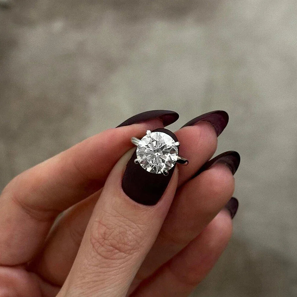 Classic Solitaire Moissanite Diamond Ring – Silver 925 | Diamond-Like Sparkle