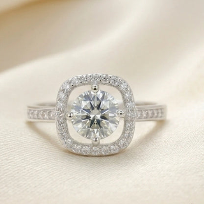 Moissanite Diamond Ring for Women – D-Color | Pure Silver 925